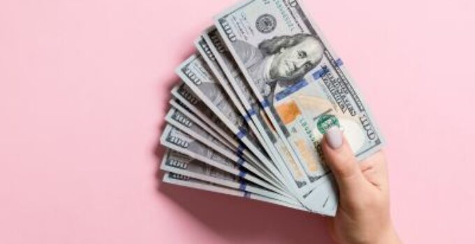 Vermögen von Danni Büchner: Ist sie Millionärin?